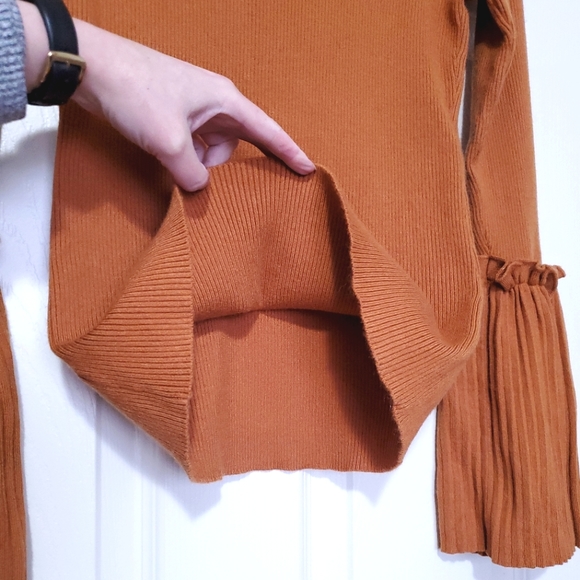 Chicwish knit turtleneck flare bell ruffle sleeves burnt orange ribbed S small - Picture 7 of 11